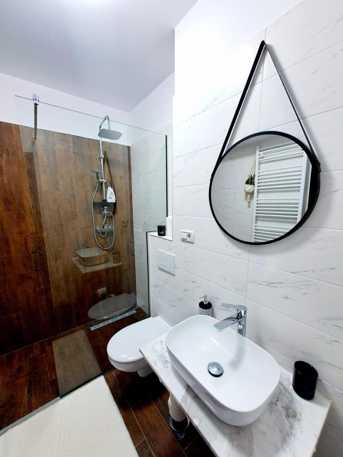 Mountain Breeze Luxury Apartment Ac & Parcare Privata 브라쇼브 외부 사진