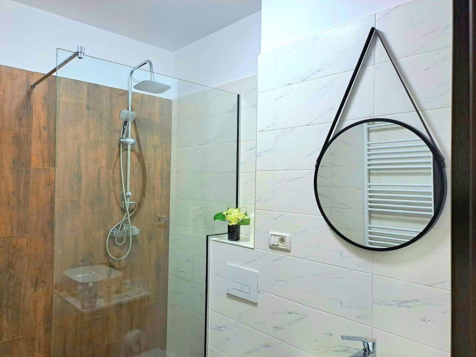 Mountain Breeze Luxury Apartment Ac & Parcare Privata 브라쇼브 외부 사진
