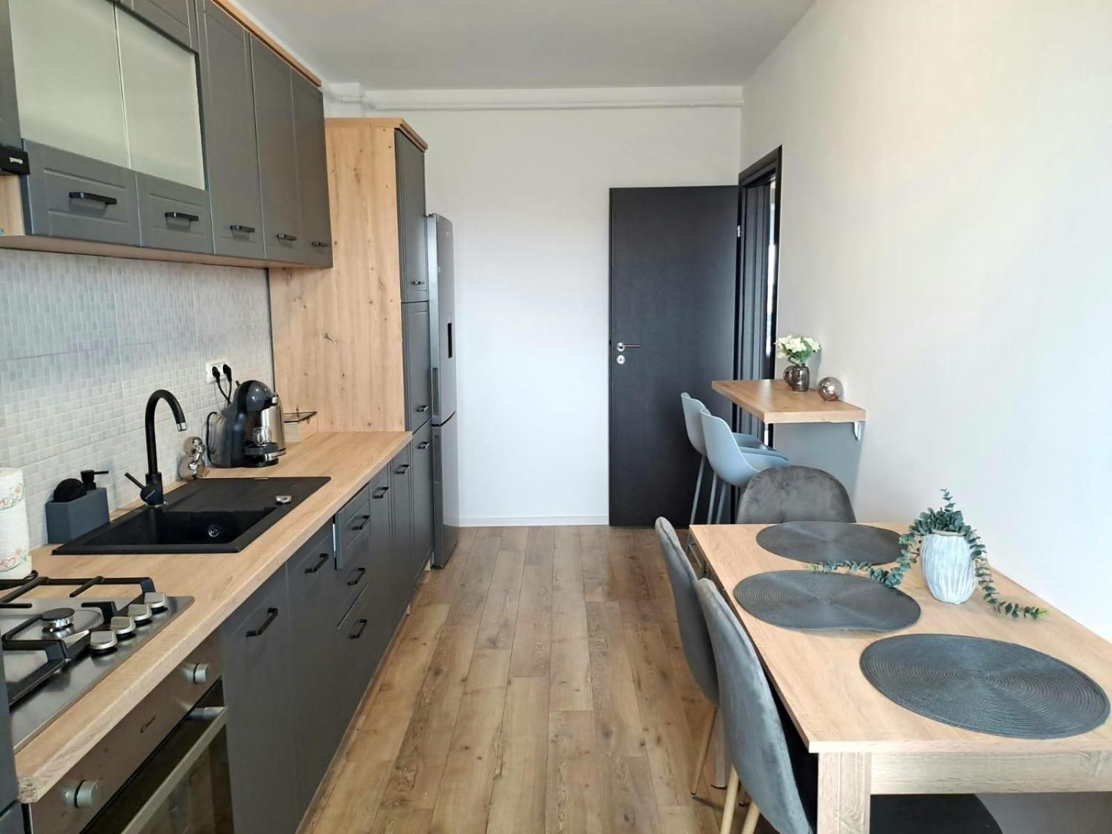 Mountain Breeze Luxury Apartment Ac & Parcare Privata 브라쇼브 외부 사진